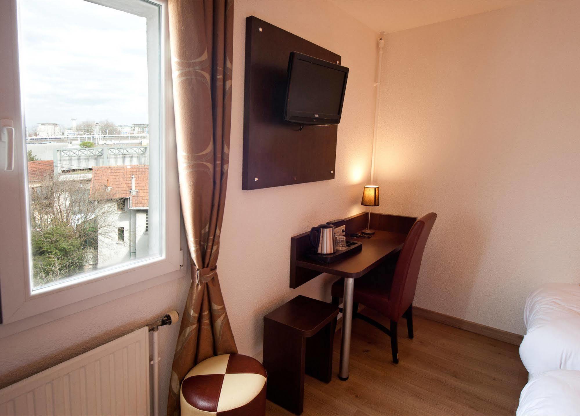 Milton Hotel Neuilly-Plaisance Exterior foto